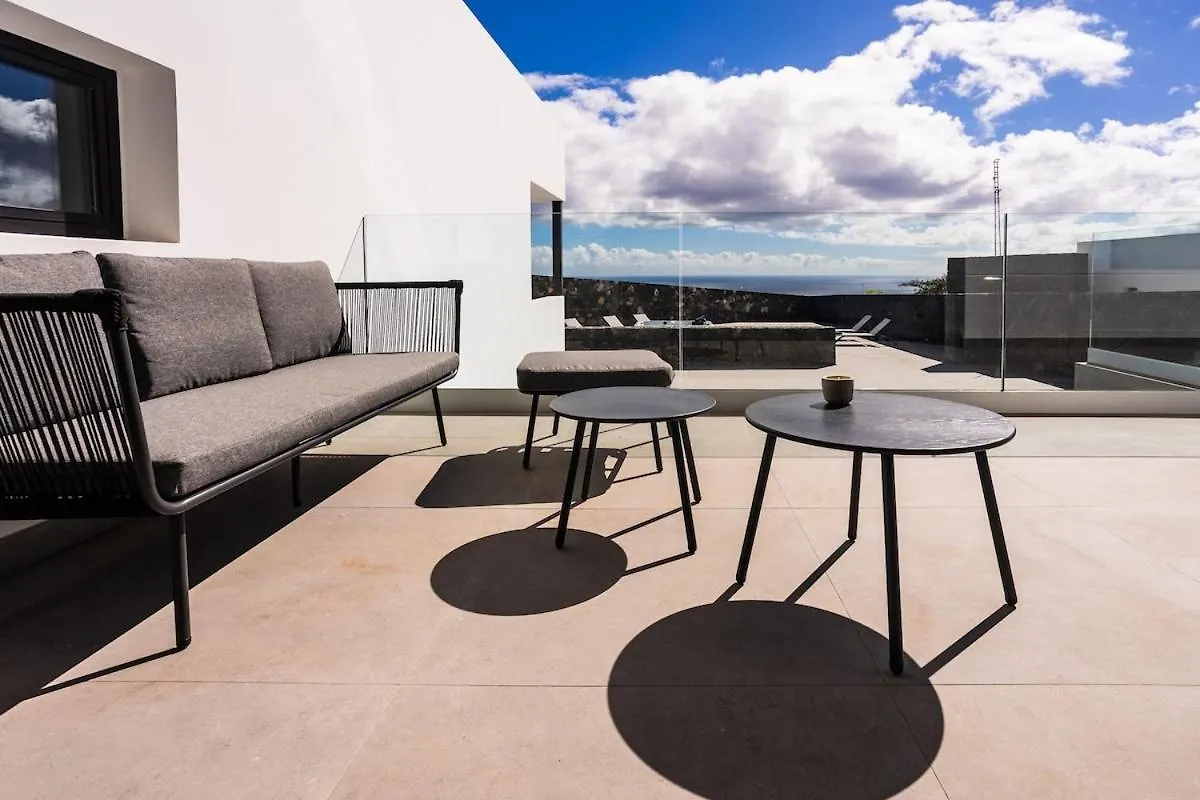 Exclusive 6 Bedrooms Villa In Lanzarote - Ocean & Volcano Views, Private Pool, Jacuzzi & Gym Mácher