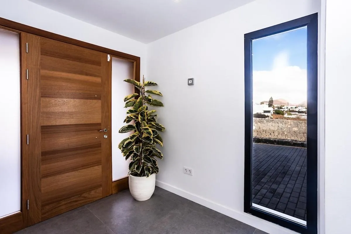 Exclusive 6 Bedrooms Villa In Lanzarote - Ocean & Volcano Views, Private Pool, Jacuzzi & Gym Macher
