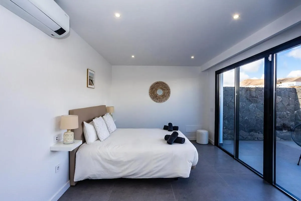 Exclusive 6 Bedrooms Villa In Lanzarote - Ocean & Volcano Views, Private Pool, Jacuzzi & Gym Macher