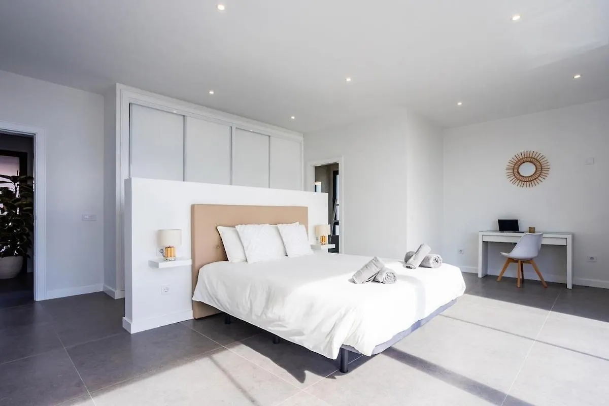 Exclusive 6 Bedrooms Villa In Lanzarote - Ocean & Volcano Views, Private Pool, Jacuzzi & Gym Macher Spain