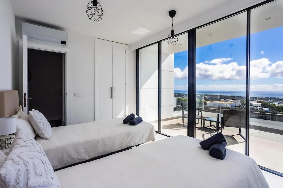 Exclusive 6 Bedrooms Villa In Lanzarote - Ocean & Volcano Views, Private Pool, Jacuzzi & Gym Macher