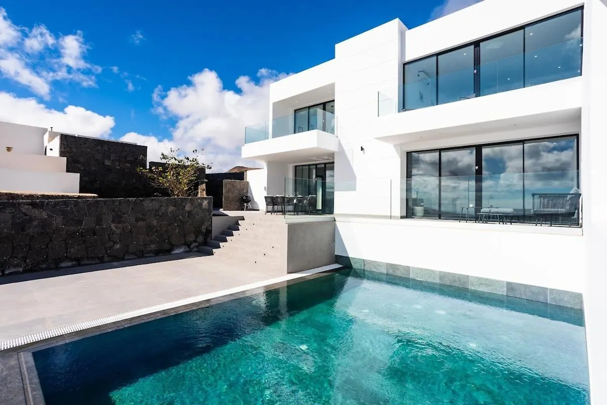 Exclusive 6 Bedrooms Villa In Lanzarote - Ocean & Volcano Views, Private Pool, Jacuzzi & Gym Macher