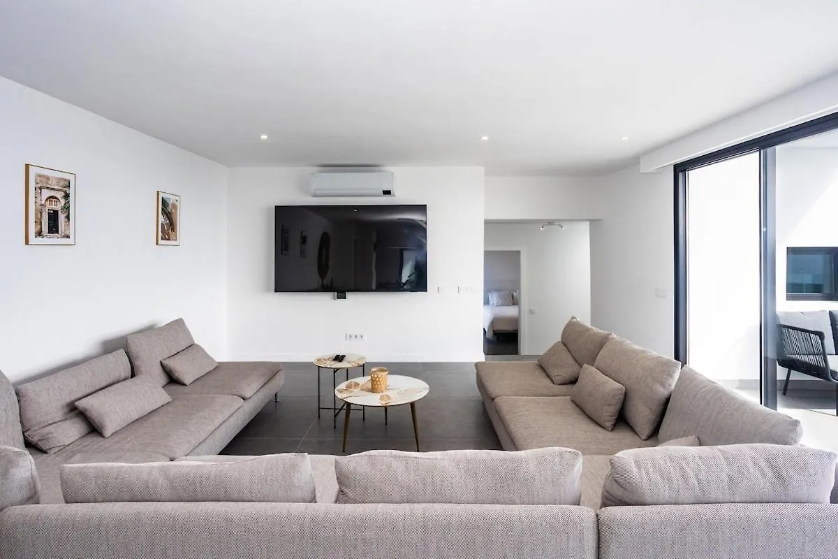 Exclusive 6 Bedrooms Villa In Lanzarote - Ocean & Volcano Views, Private Pool, Jacuzzi & Gym Macher
