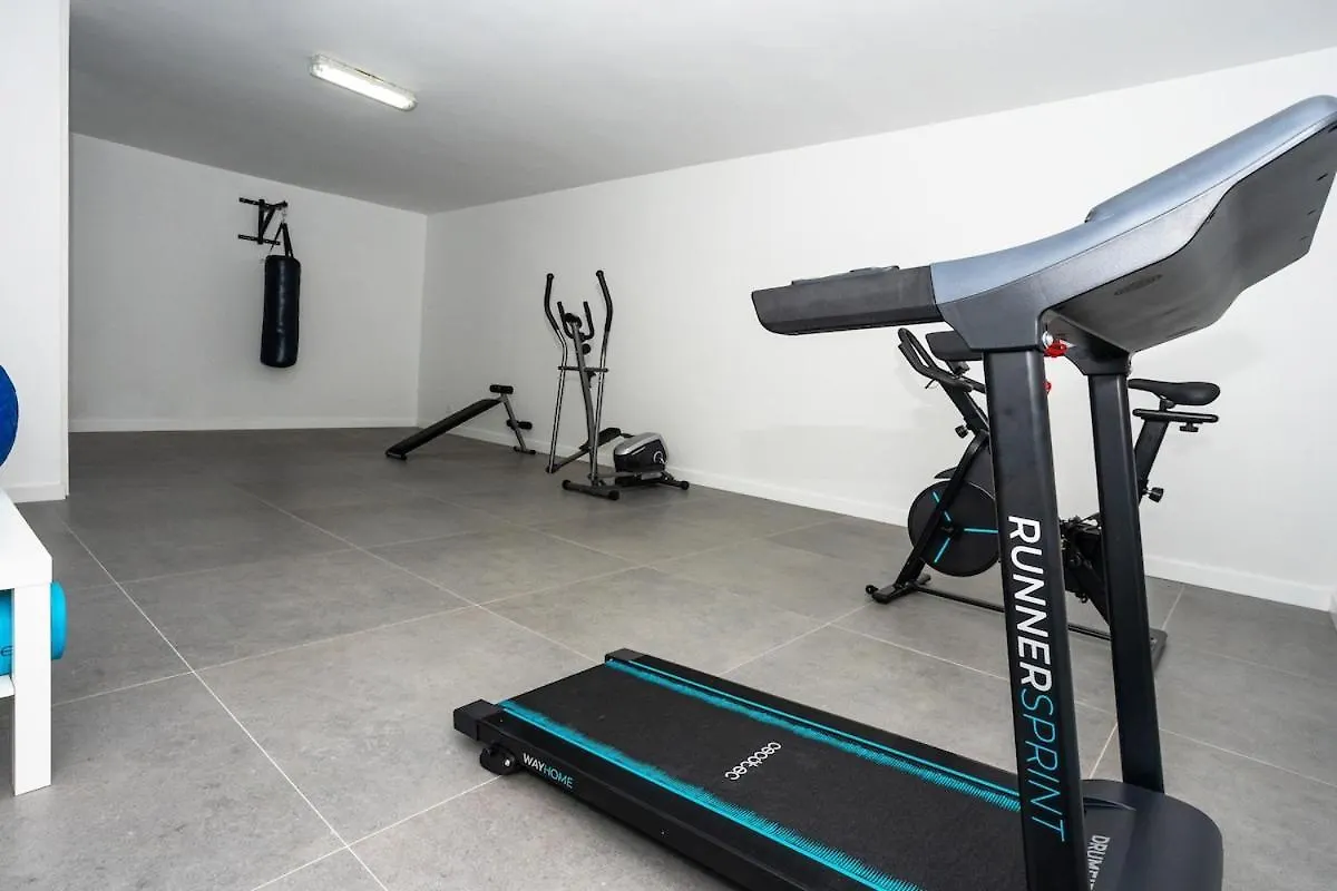 Exclusive 6 Bedrooms Villa In Lanzarote - Ocean & Volcano Views, Private Pool, Jacuzzi & Gym Macher